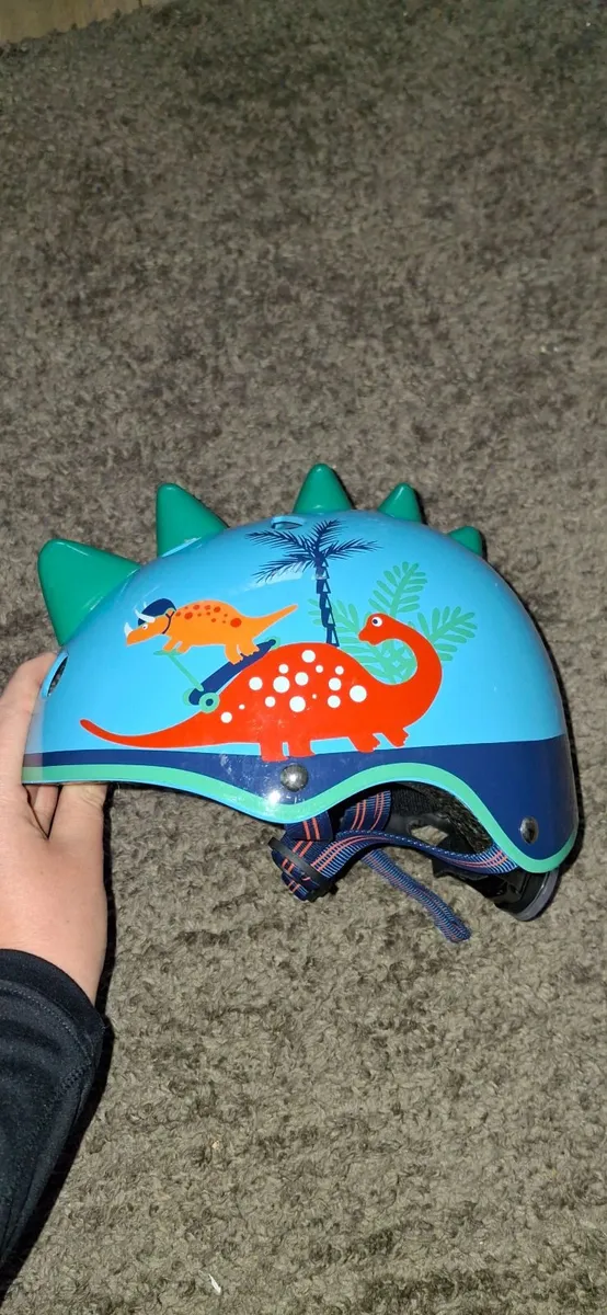 Kid's Helmet - Image 3