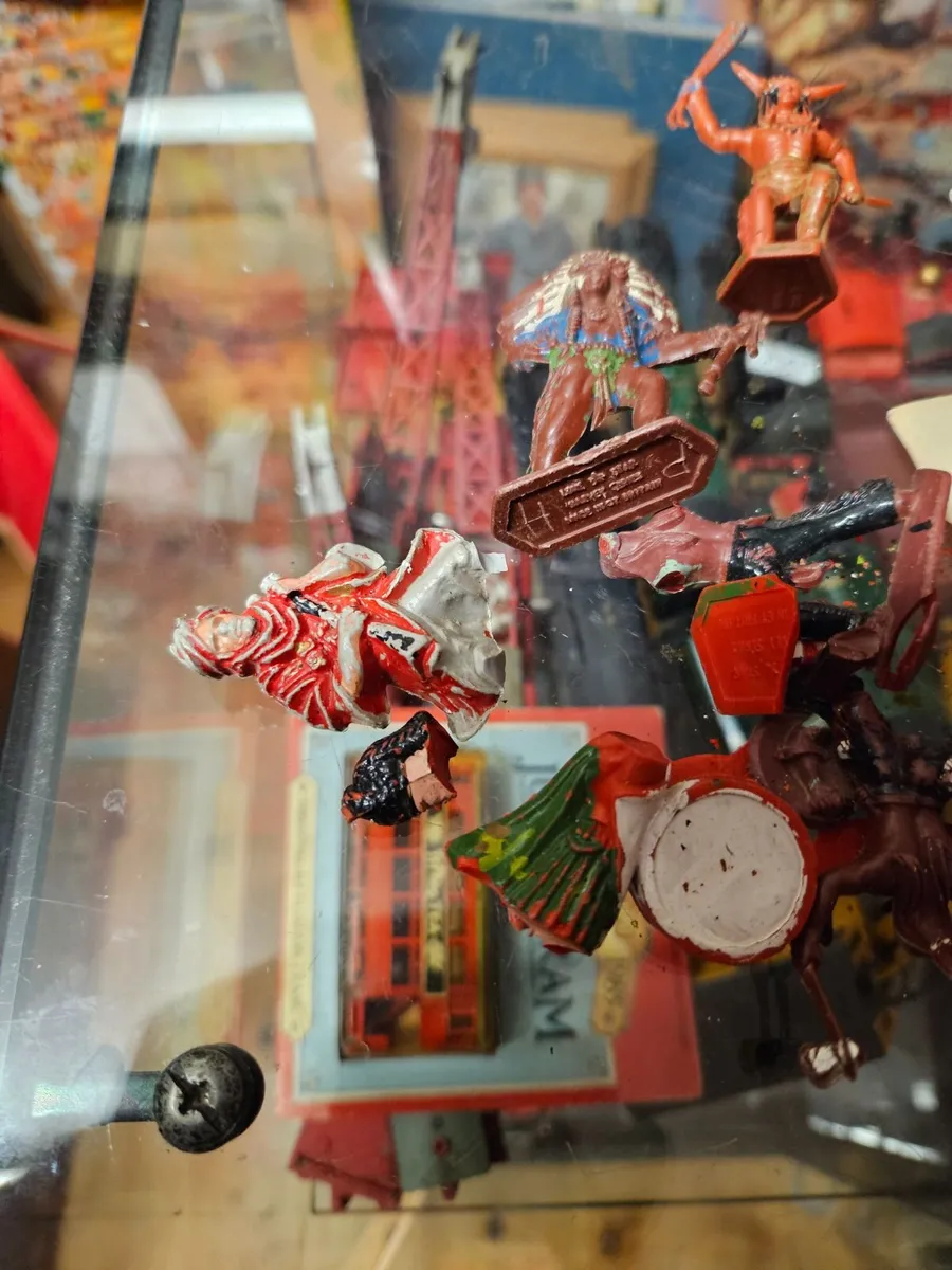 Vintage Crescent Lonestar Indians - Image 4