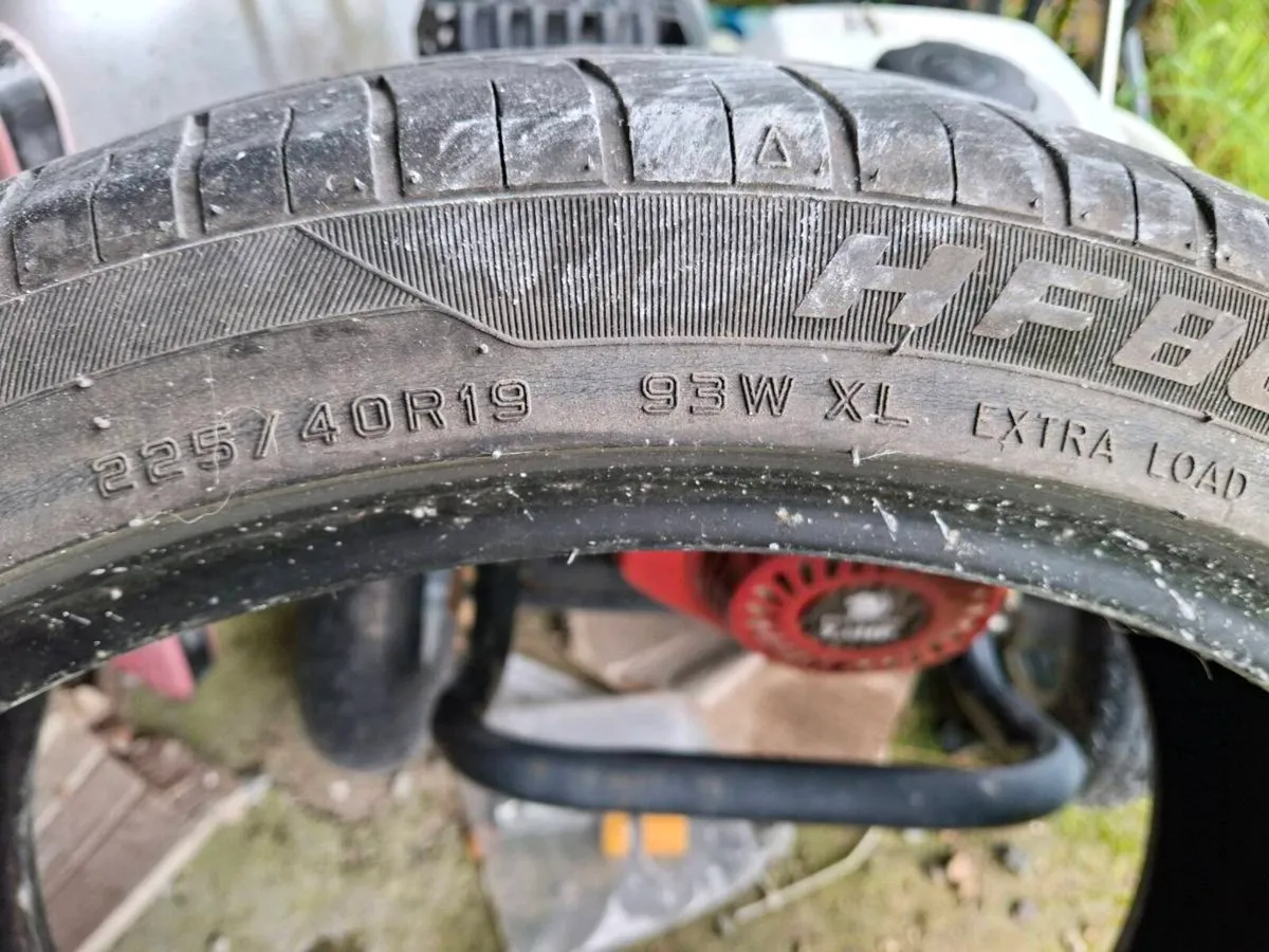 Kenda Tyres & 225/40R19 - Image 4