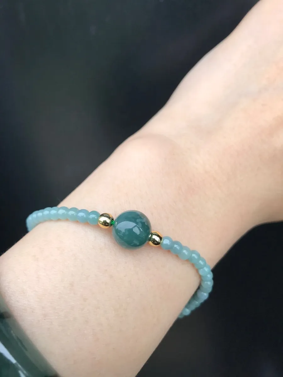 Guatemala Jadeite Jade Bracelet - Image 1