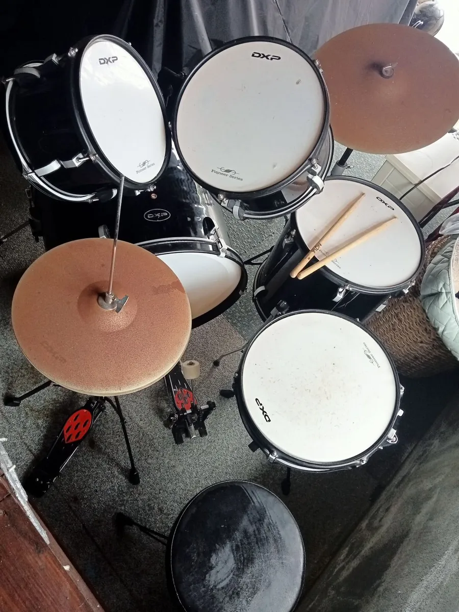 Drum Kit - Image 1