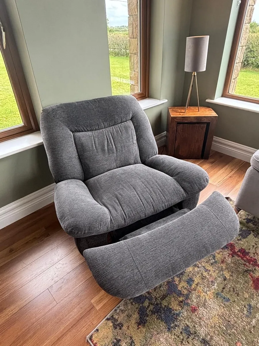 Recliner Armchair - Image 4