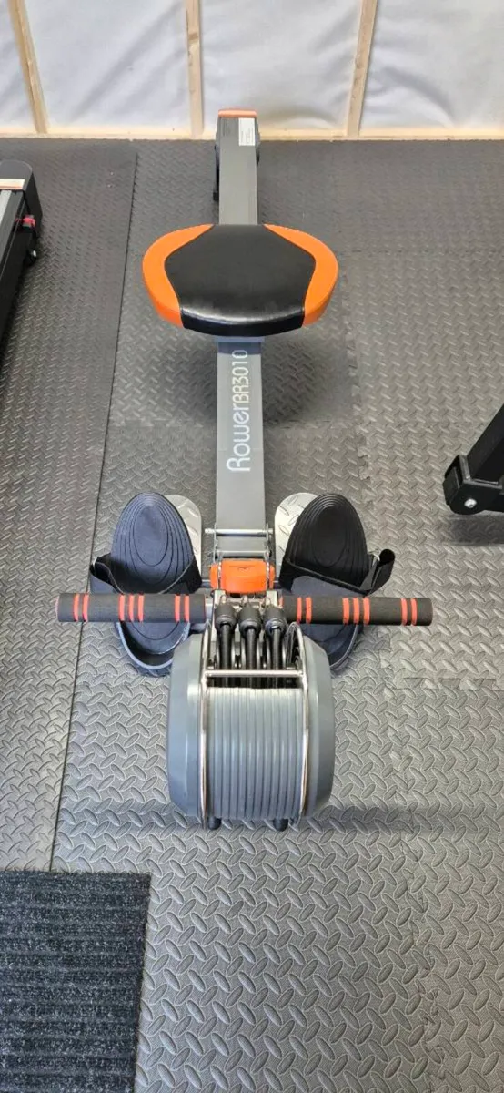 Rowing machine - Image 2