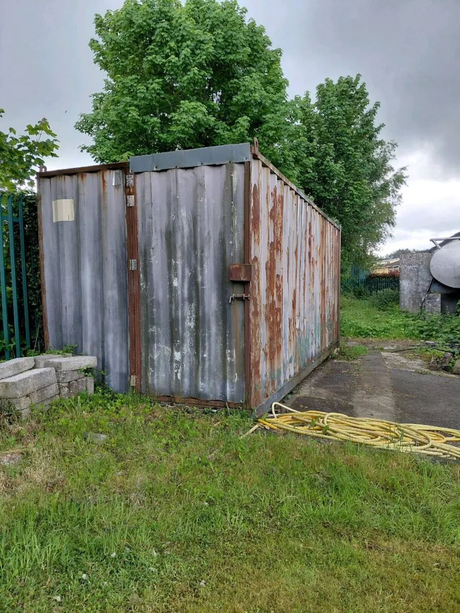20 ft. Container. - Image 1