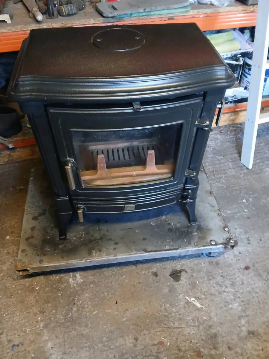 Nestor martin stove - Image 1