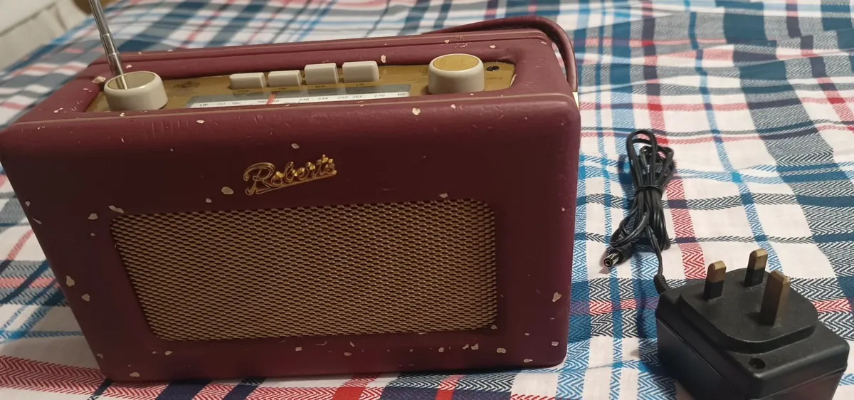 Roberts Revival Radio - Image 1