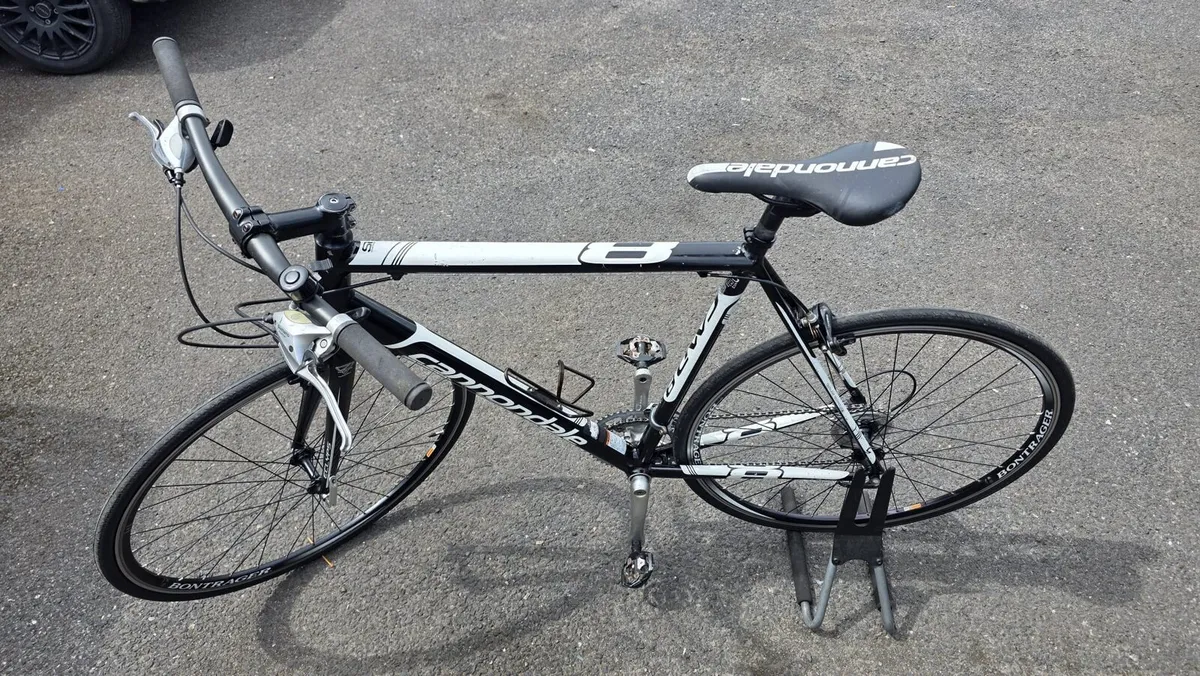 Cannondale Road Bike – Aluminium Frame – 28” Wheel - Image 3