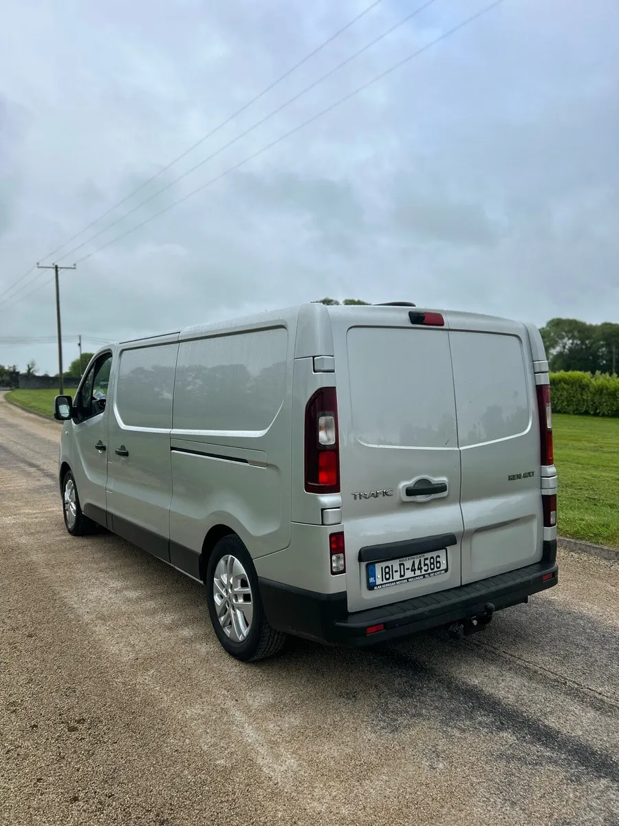Renault Traffic Sport LWB - Image 4