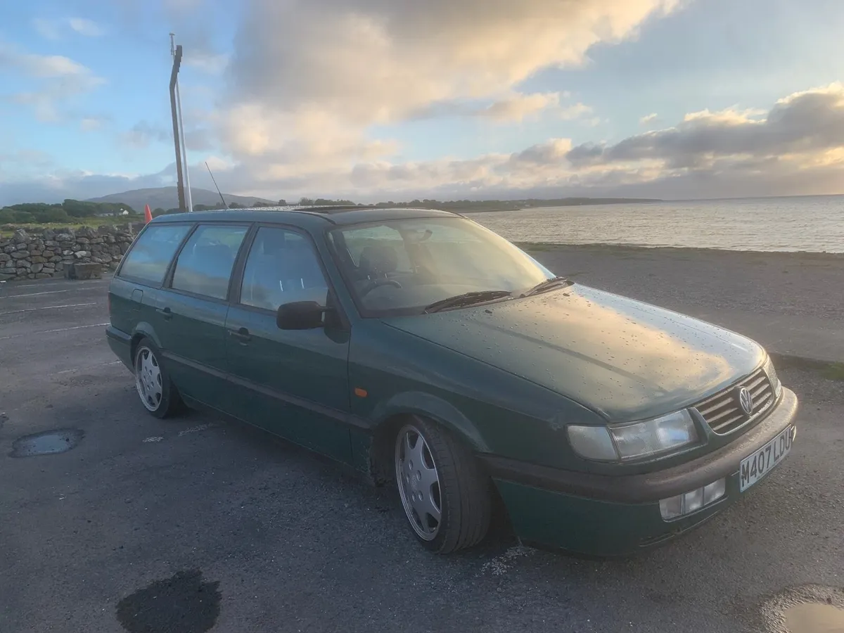 Volkswagen Passat 1995 2.0 Petrol Manual - Image 3