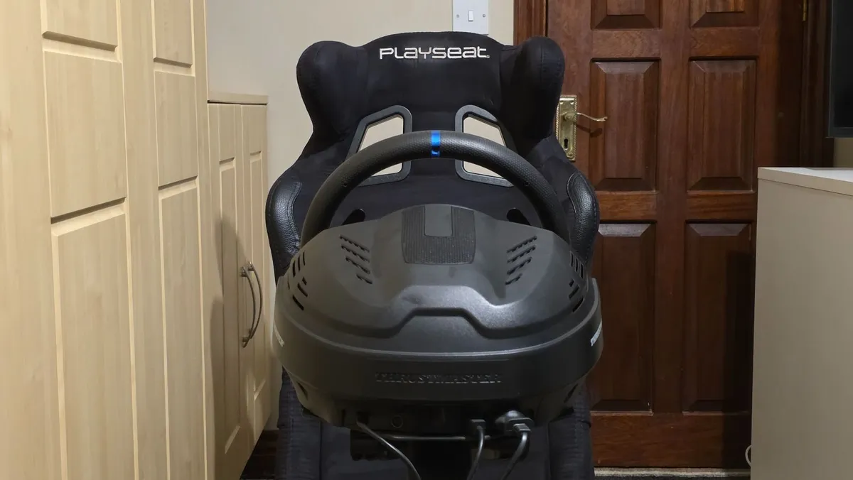 Playseat EPA GT Edition + Thrustmaster T300 RS GT - Image 3