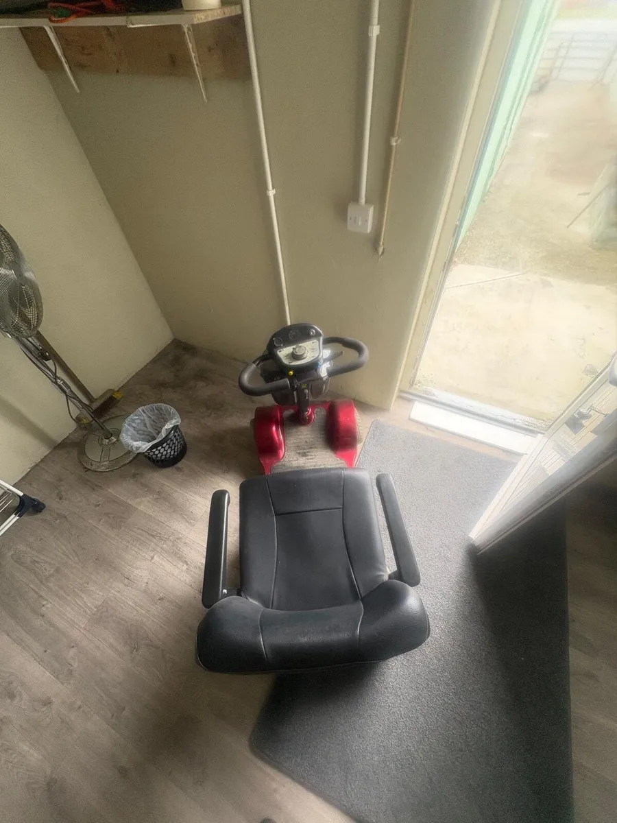 Mobility scooter - Image 2