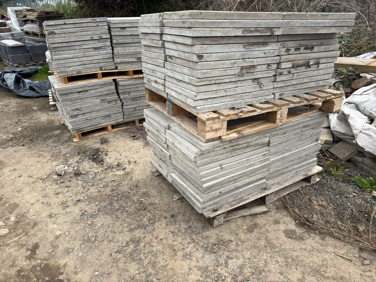 Salvaged kilsaran silver granite paving 50sqm - Image 2
