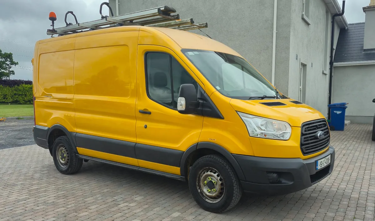 2015 Ford Transit  AWD - Image 1