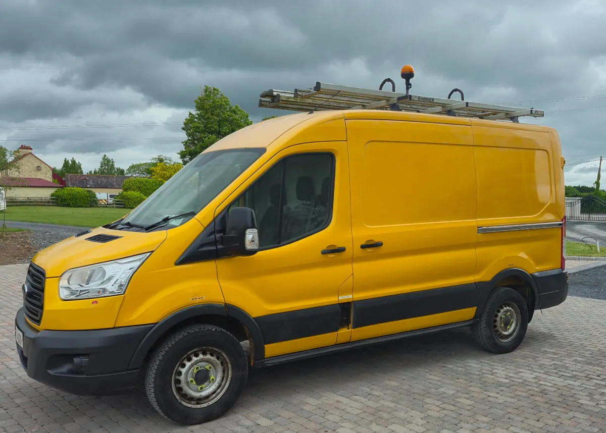2015 Ford Transit  AWD - Image 3