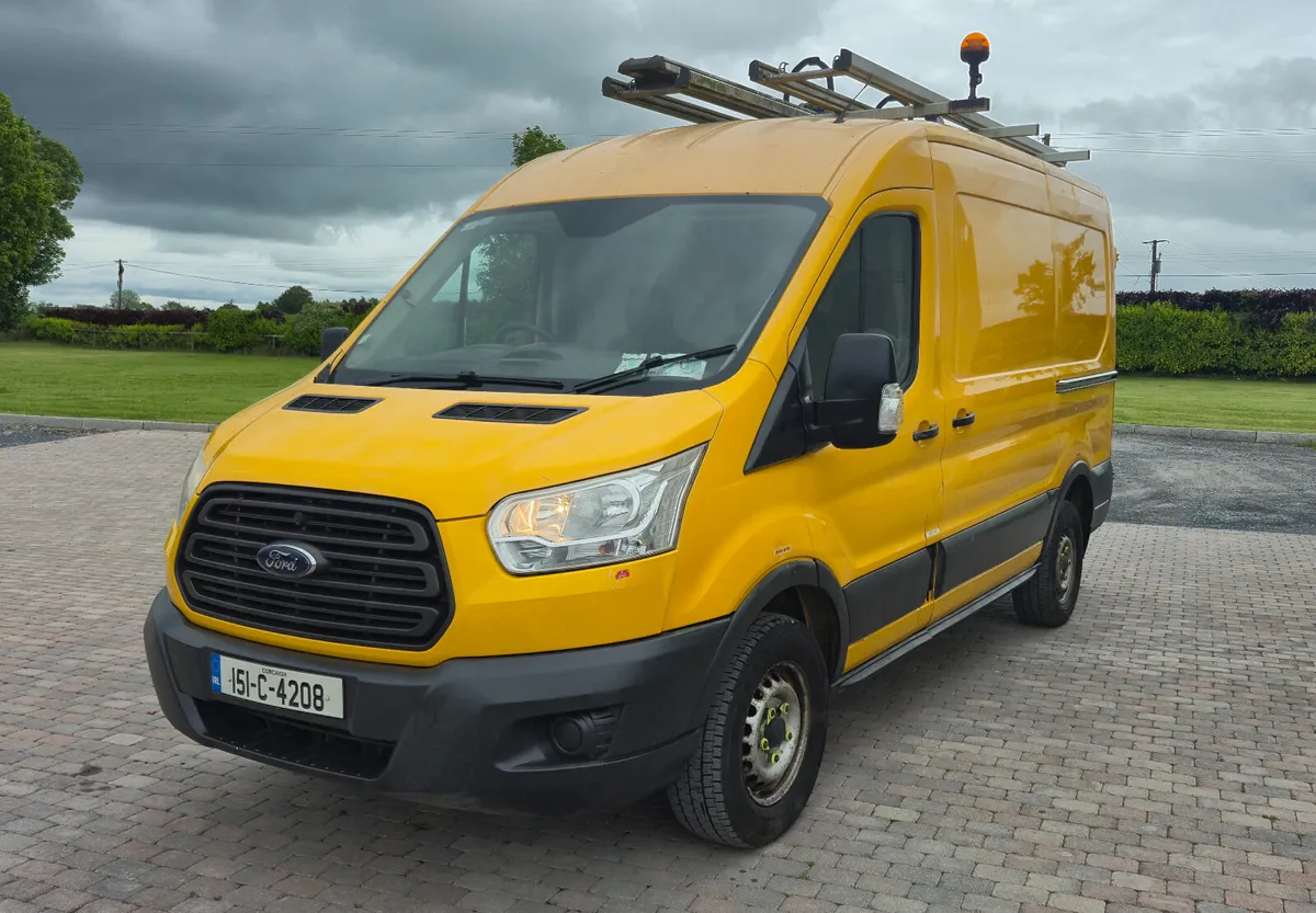 2015 Ford Transit  AWD - Image 2