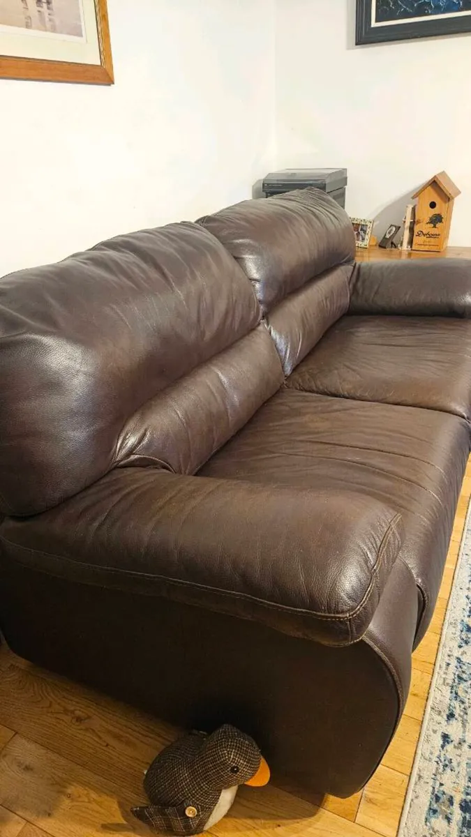 Leather sofa - Image 2