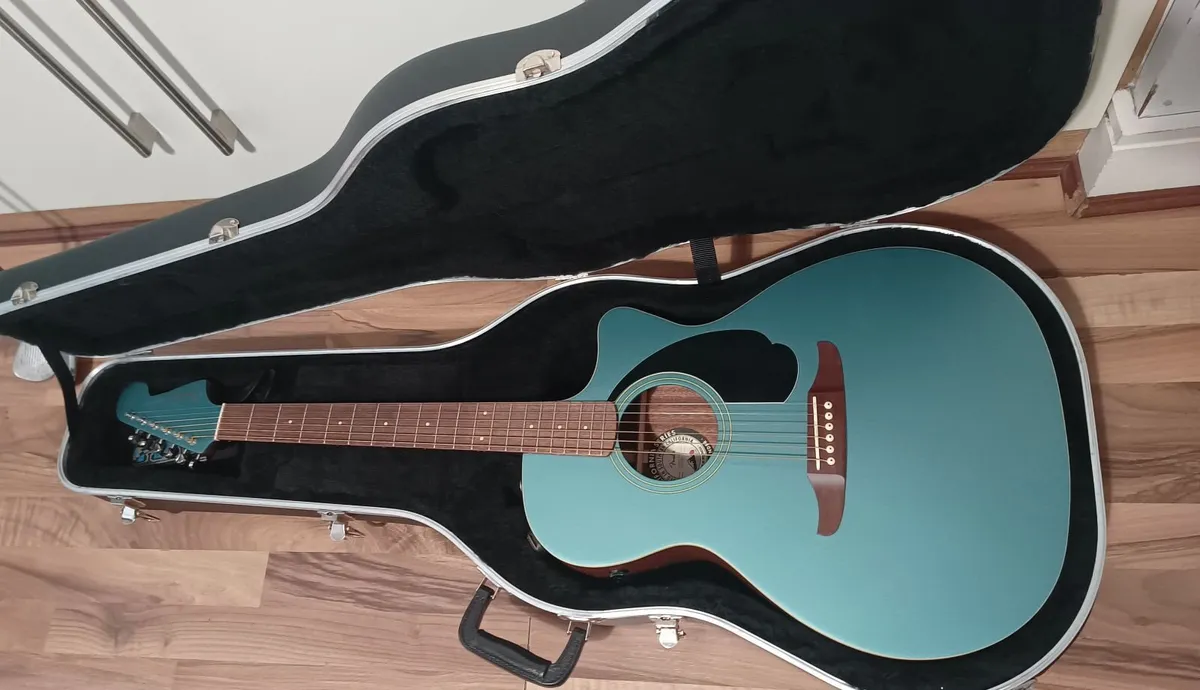 Fender Electro Acoustic Guitar - Image 4