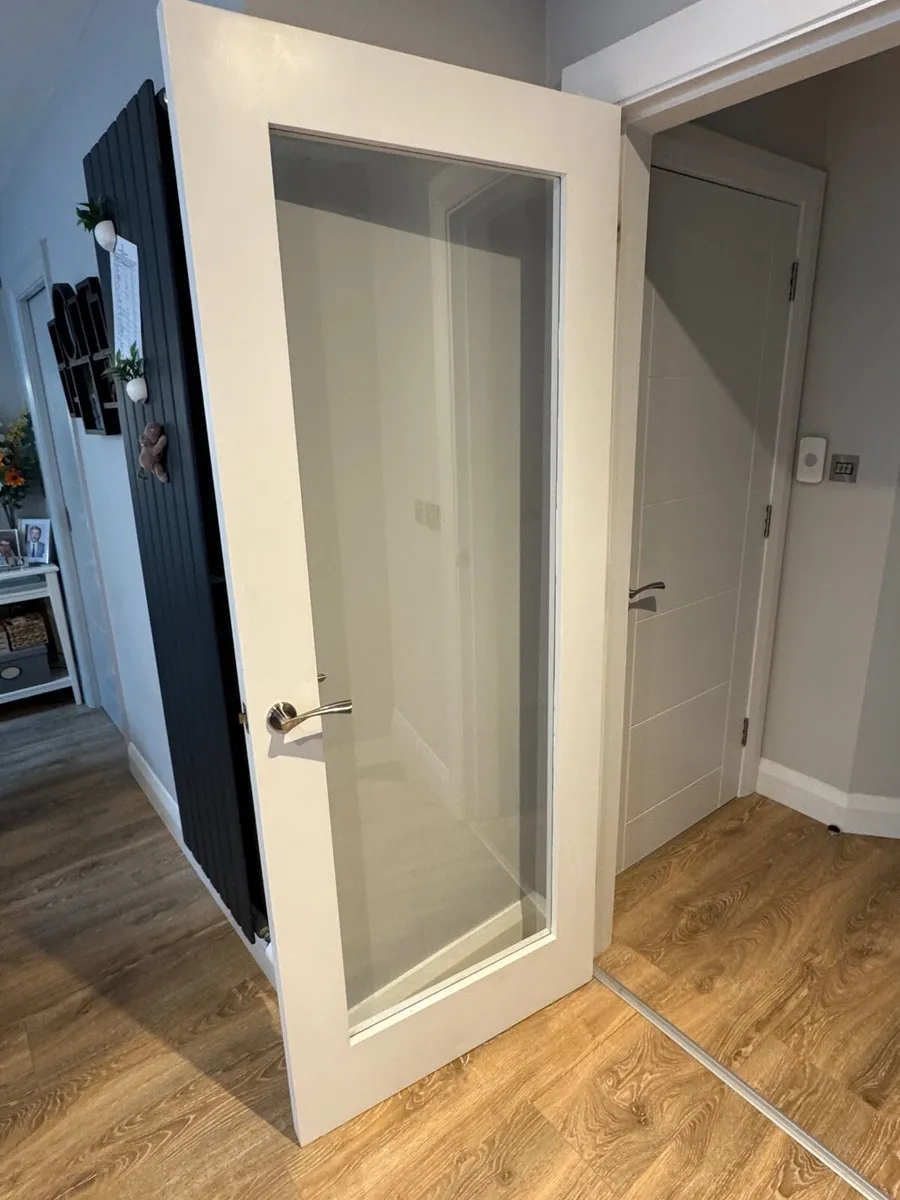 Cheshire Primed Clear Glass Door, white 1x - Image 1