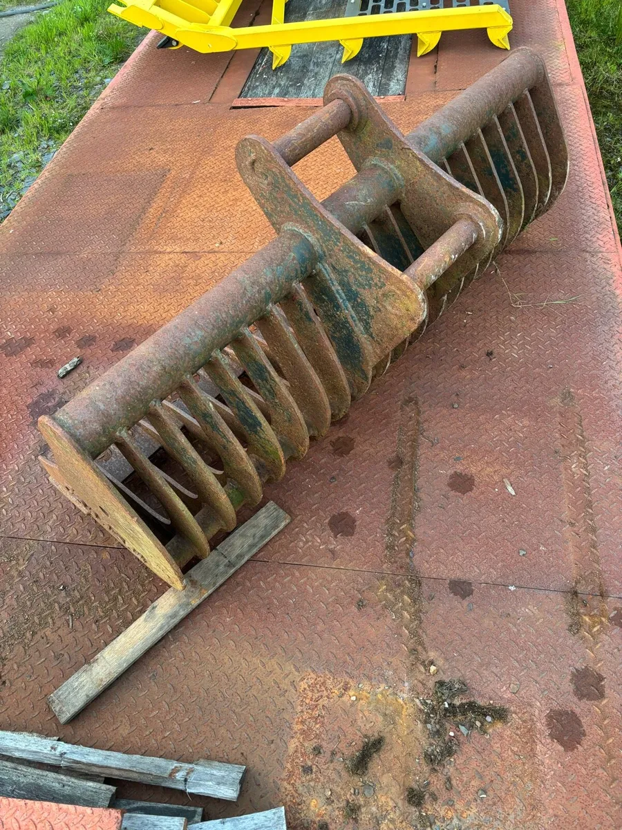 13t Rake Bucket - Image 3