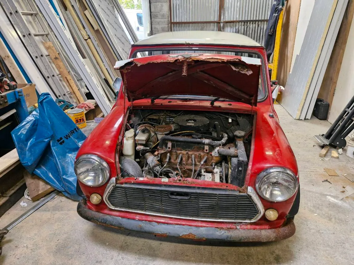 1990 mini flame red LTD edition - Image 4