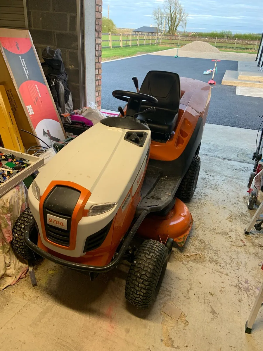 Stihl 5112 Ride On Mower - Image 2