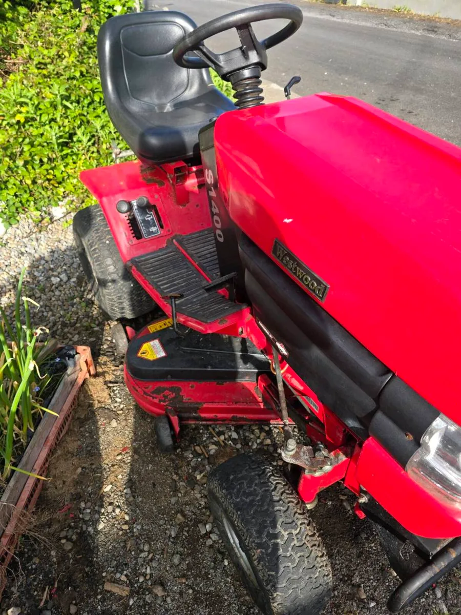 Ride on lawn mower - Image 4