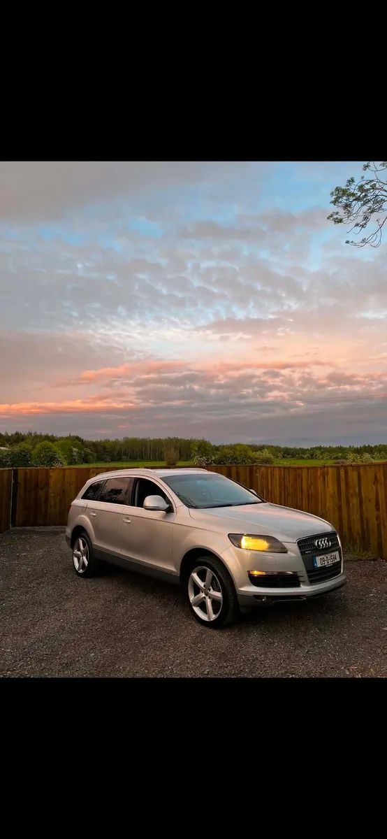 2009 Audi Q7 crewcab - Image 2