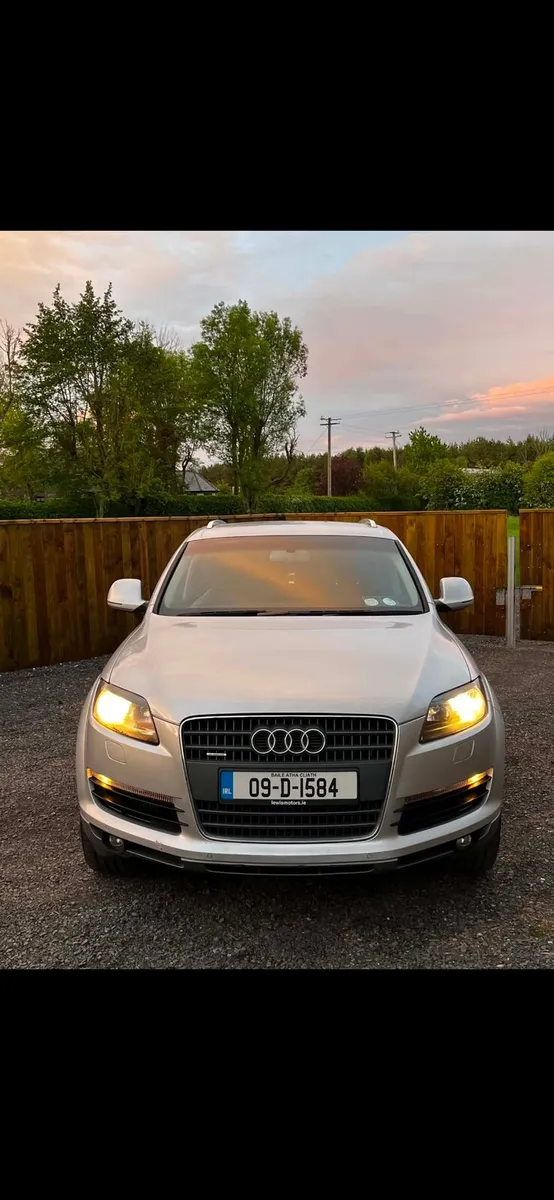 2009 Audi Q7 crewcab - Image 3