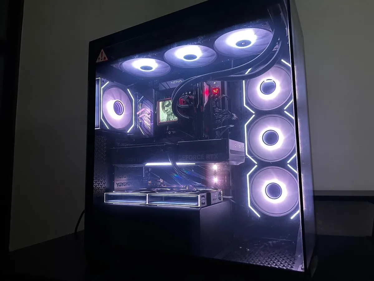 High end gaming PC - Image 1