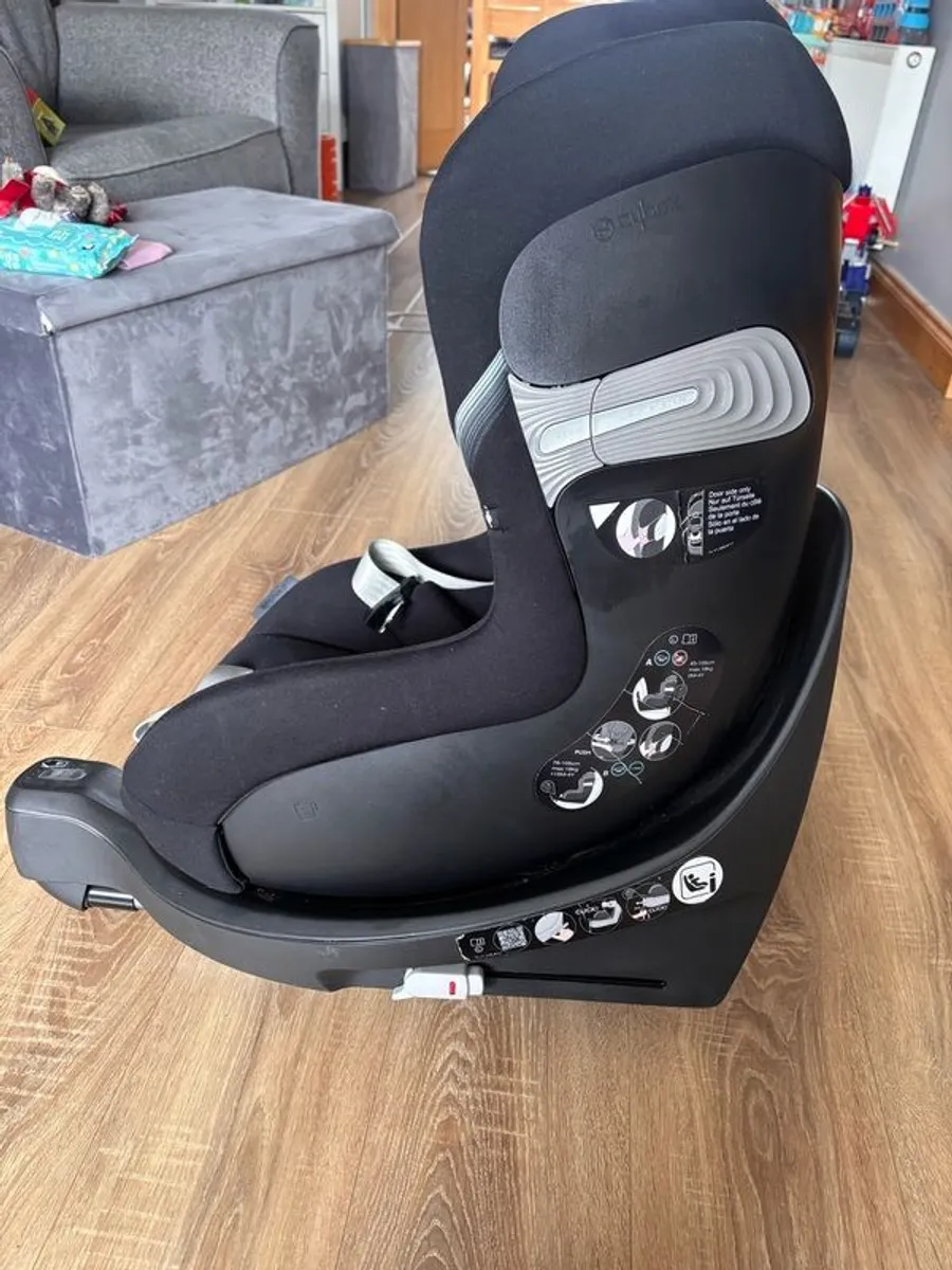 Cybex Sirona 360 car seat - Image 2
