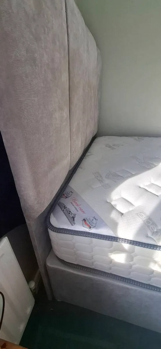Double bed and mattress - Image 2