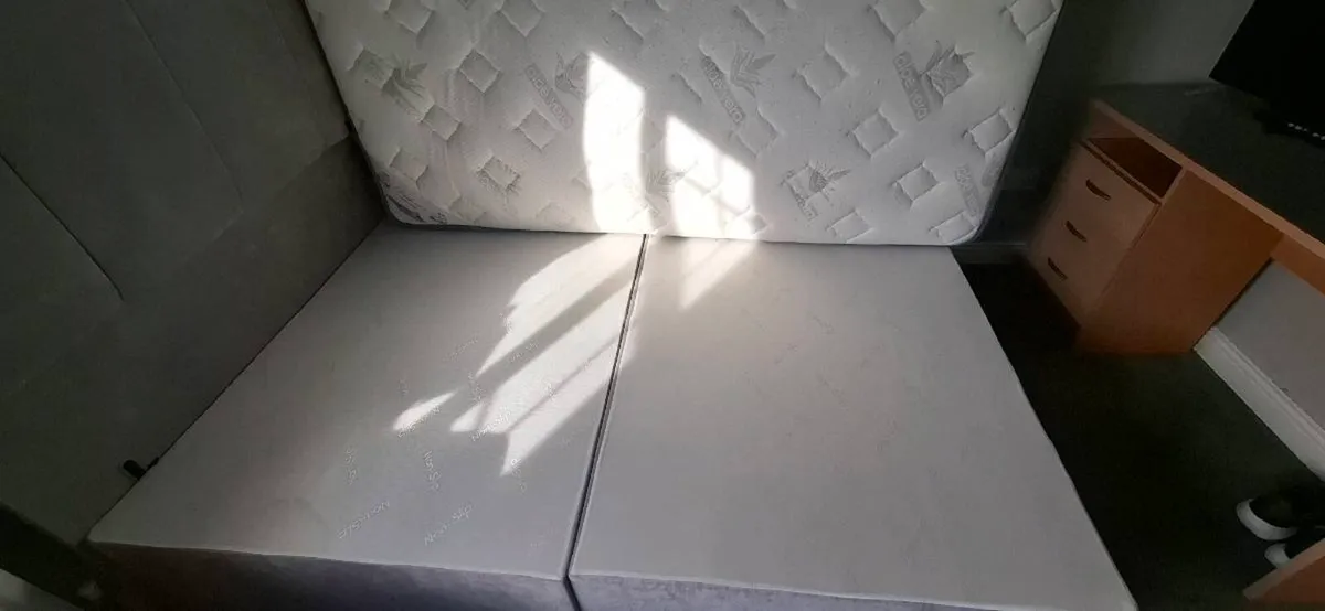 Double bed and mattress - Image 3