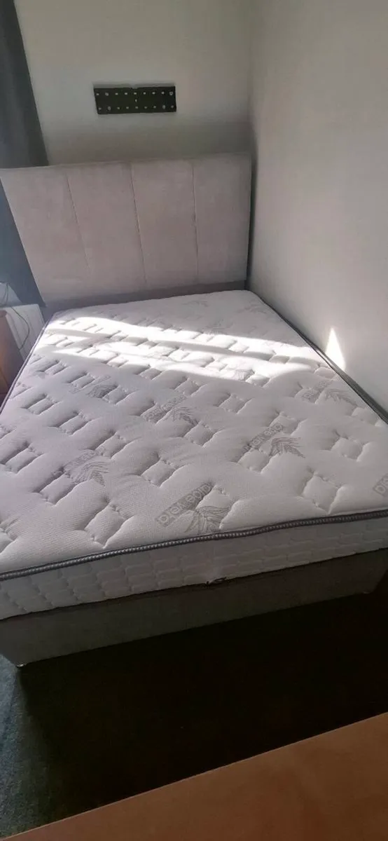 Double bed and mattress - Image 1