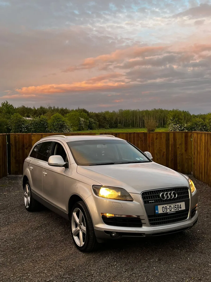 2009 Audi Q7 crewcab - Image 1