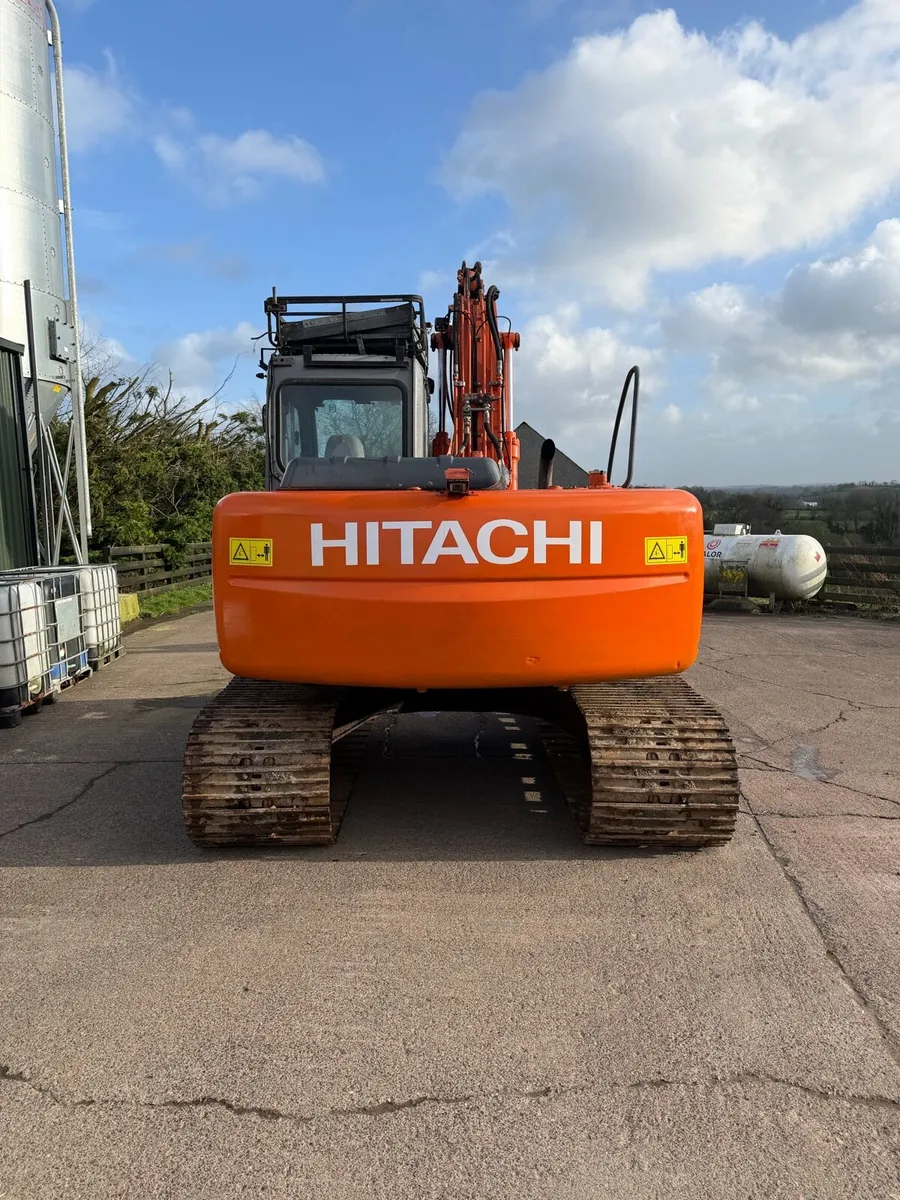 Hitachi ZX130-1 - Image 4
