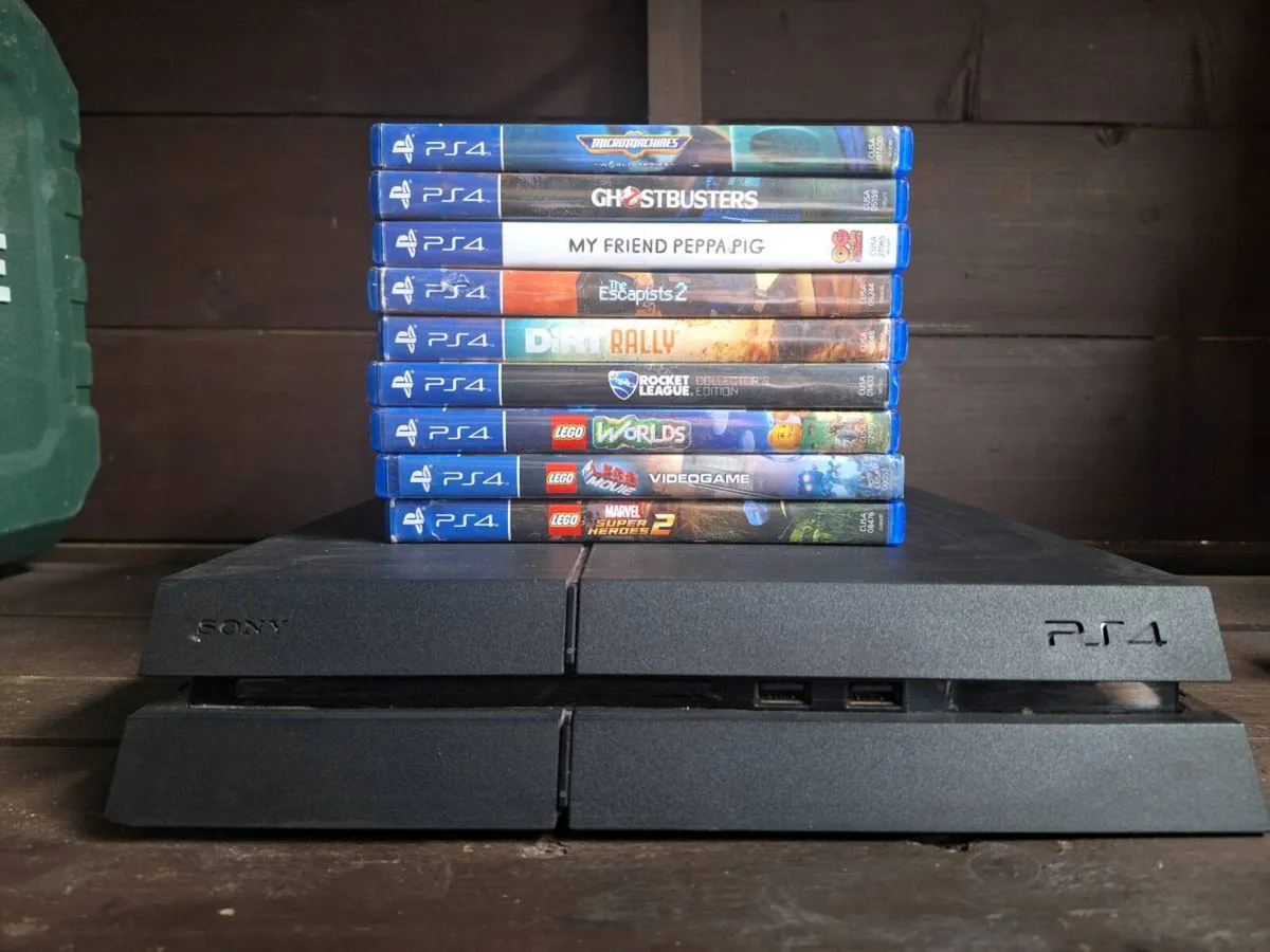 Playstation PS4 - Image 1