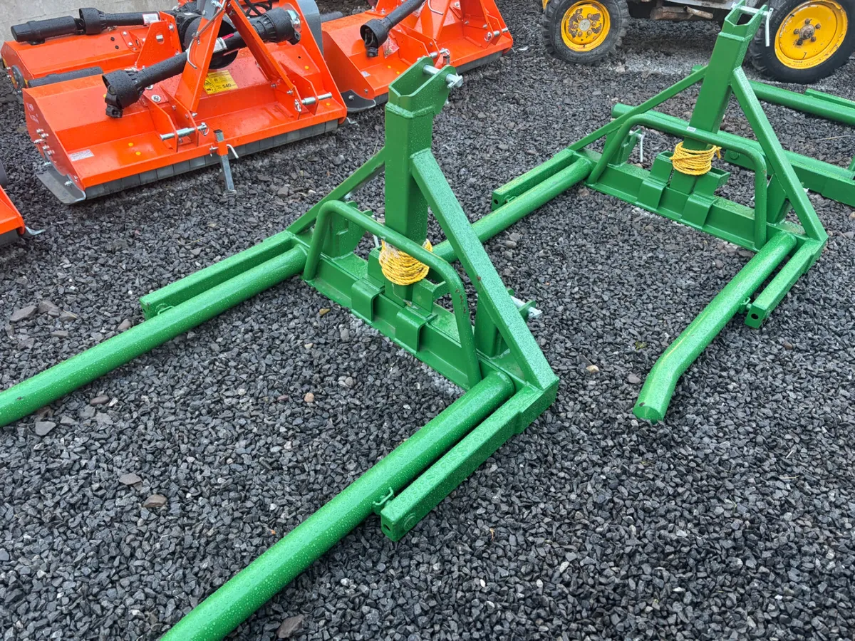 New single bale lifters - Image 2