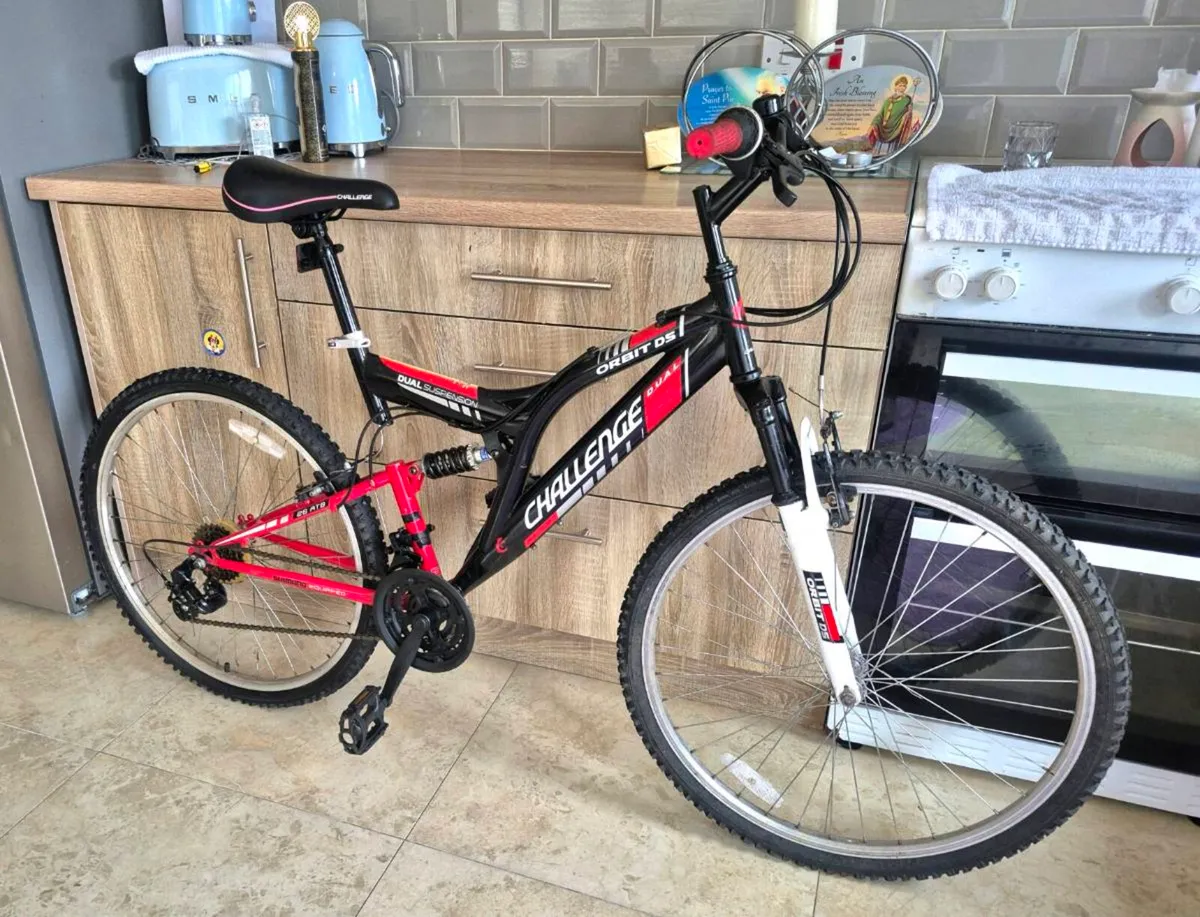 ADULTS CHALLENGE ORBIT MOUNTAIN BIKE 20INCH FRAME/ - Image 1