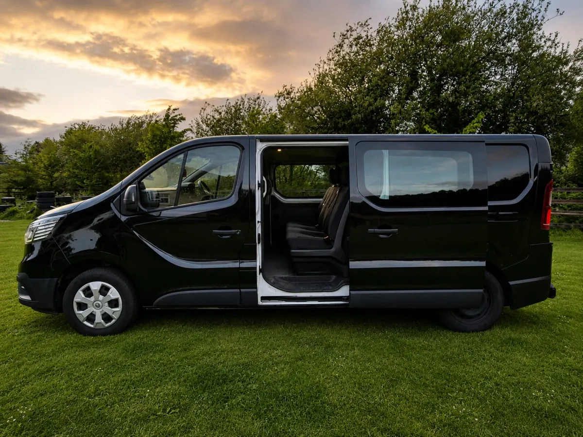 RENAULT TRAFFIC LL30 BLUE DCI  CREWCAB LWB 2022 - Image 3