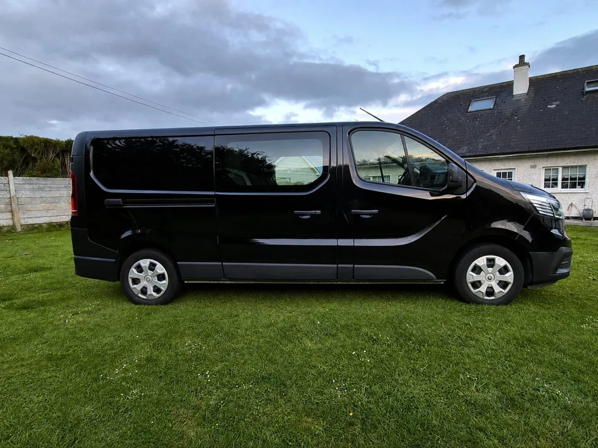 RENAULT TRAFFIC LL30 BLUE DCI  CREWCAB LWB 2022 - Image 4
