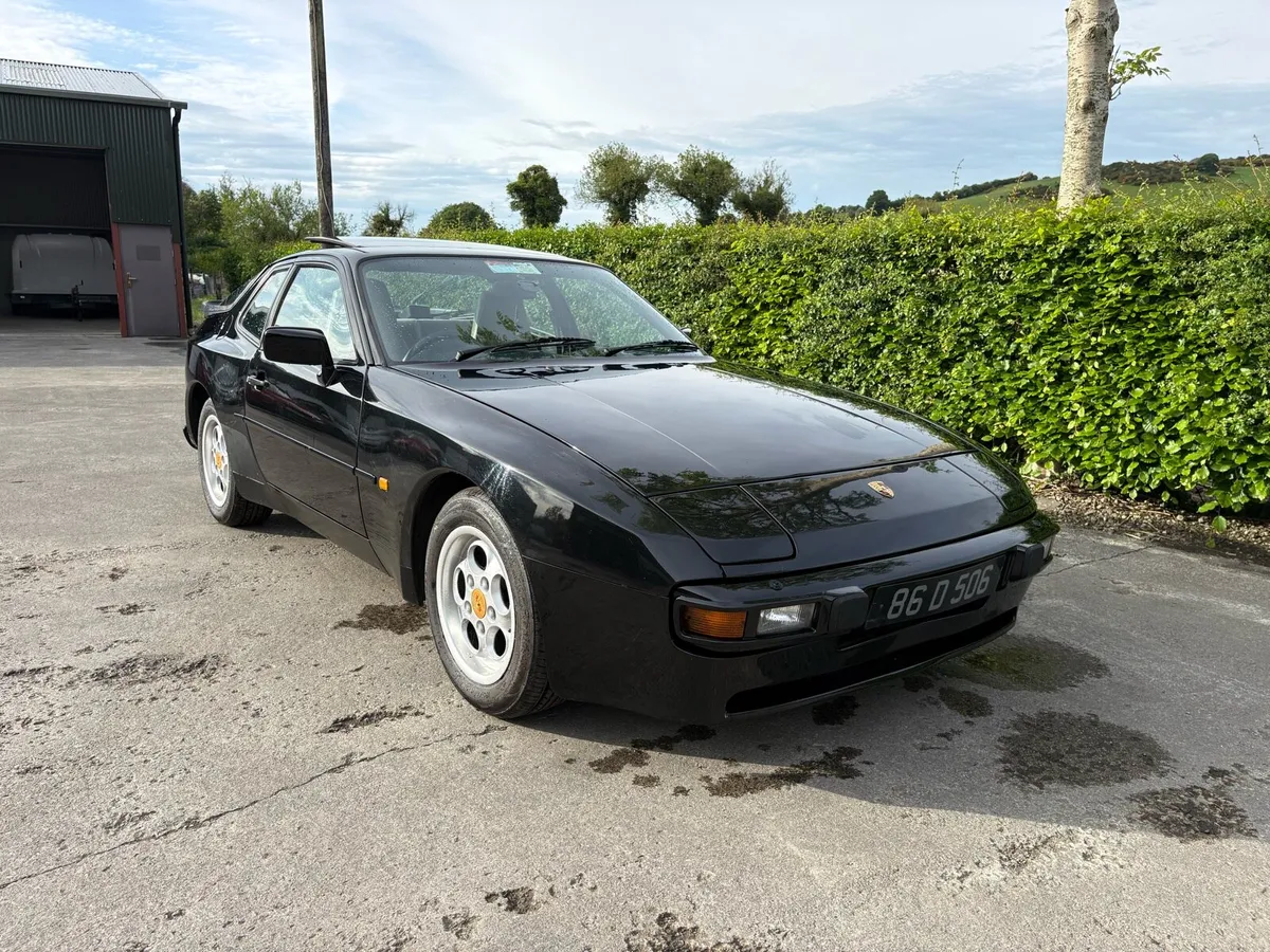 Porsche 944 - Image 4