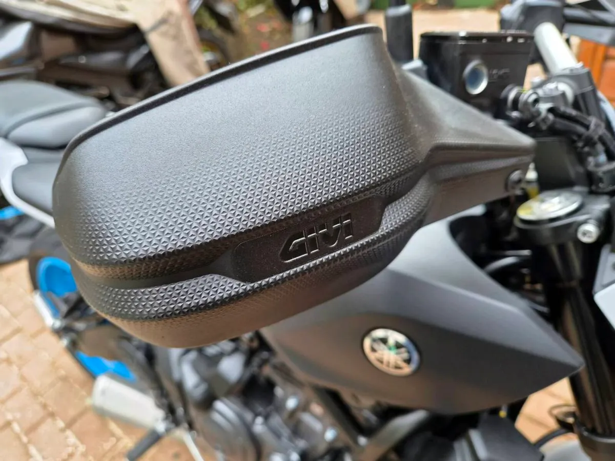 Yamaha MT 700 - Image 4
