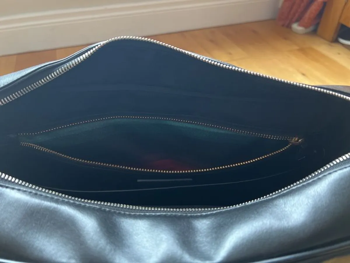Paul Smith Mens City Embossed Black Leather Portfolio Folio Laptop Briefcase Bag - Image 3