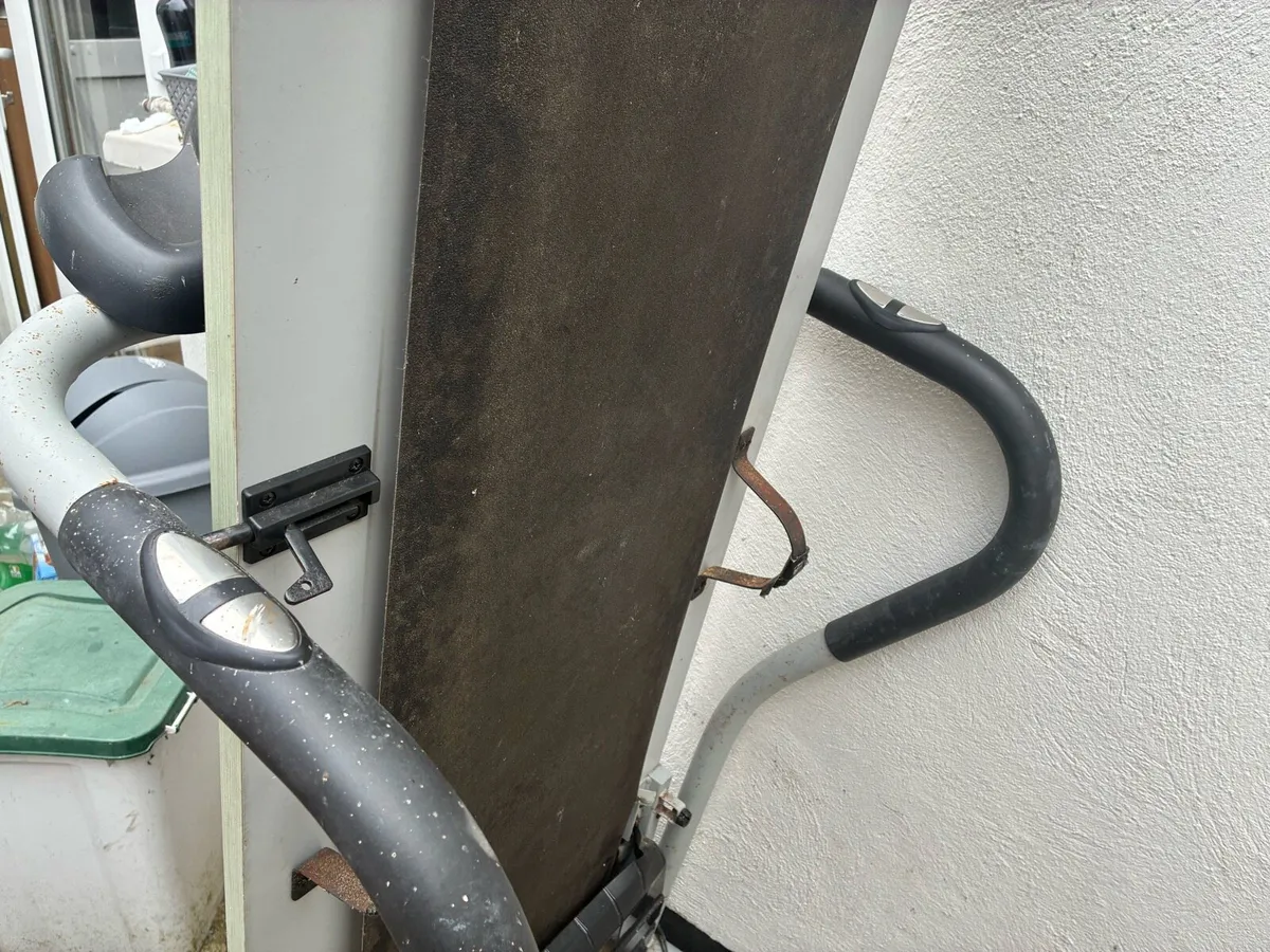 Treadmill €40 - Image 3
