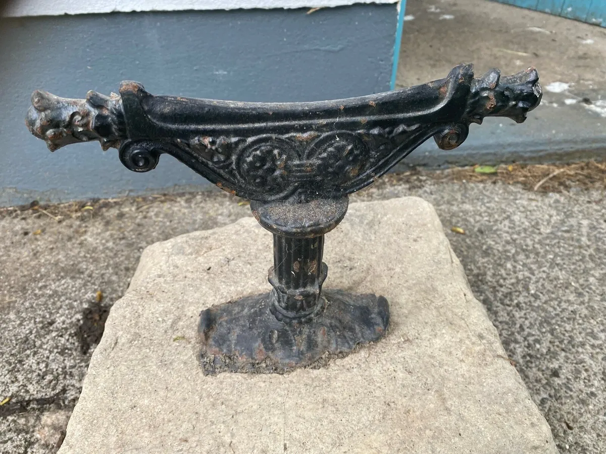 Vintage Cast Iron Boot Scraper - Image 2