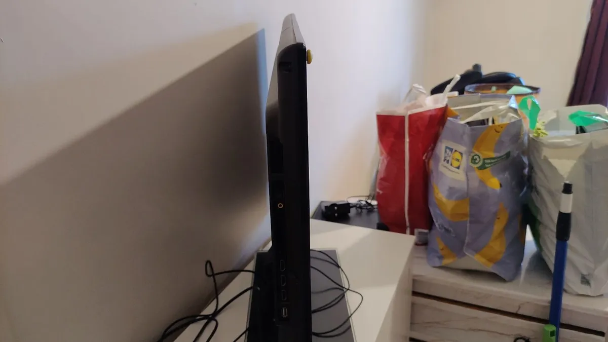 LED TV Hannspree SL32FMNB - Image 3