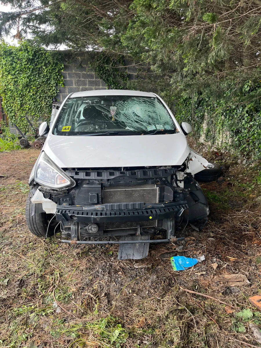 171 Hyundai i10 1.0 petrol - Image 3