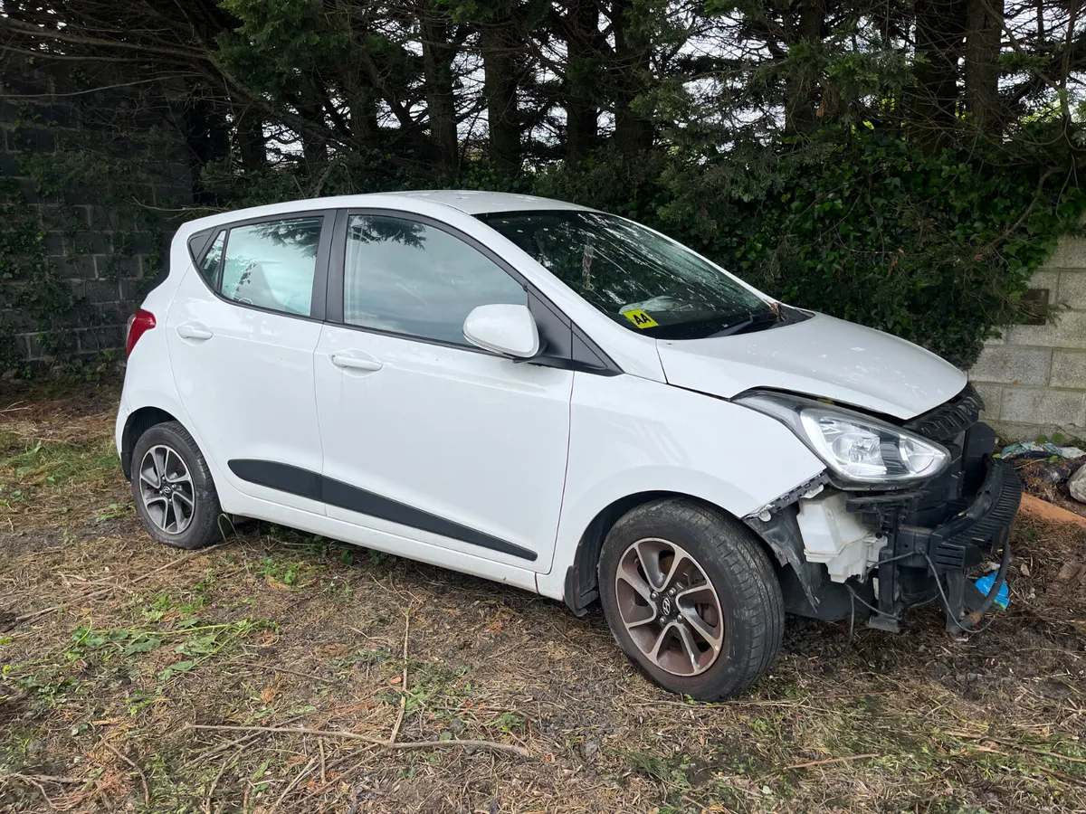 171 Hyundai i10 1.0 petrol - Image 2
