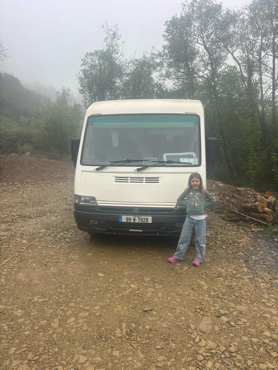 Camper - Image 2