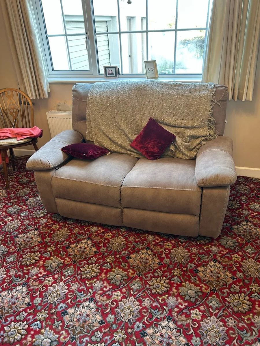 Couches - Image 2